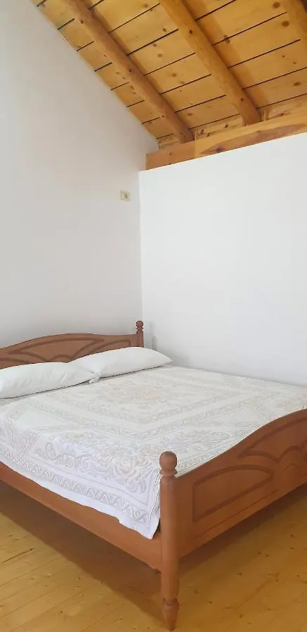 Bujtina Peshtan Guesthouse&Camping Tepelene Gasthuis