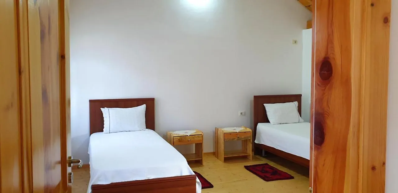 Bujtina Peshtan Guesthouse&Camping Tepelene